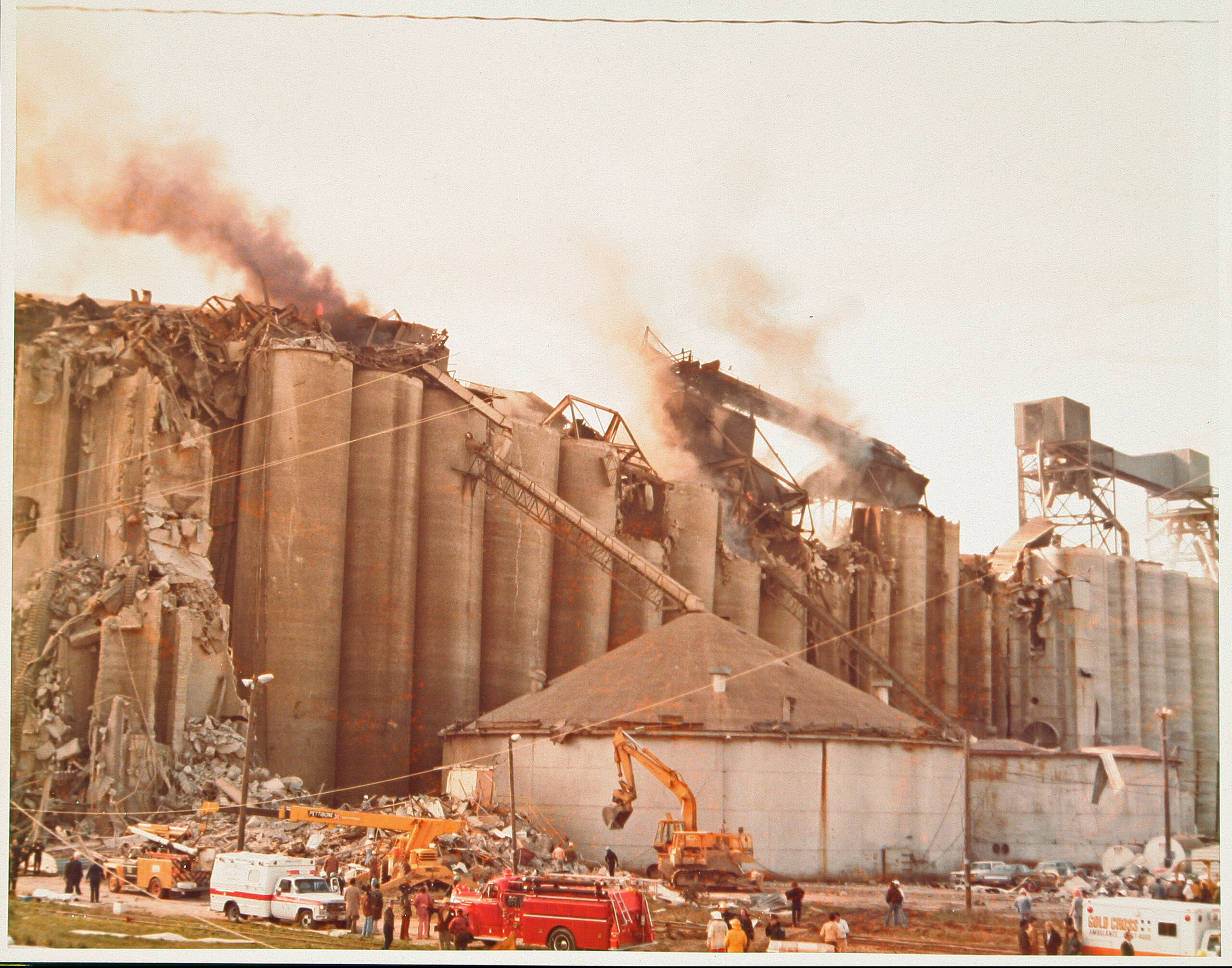 12/1977 Westwego Continental Grain Elevator Fireline Photos